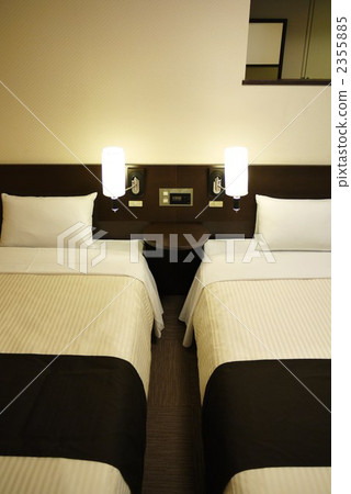 double room, bedchamber, bedroom 2355885