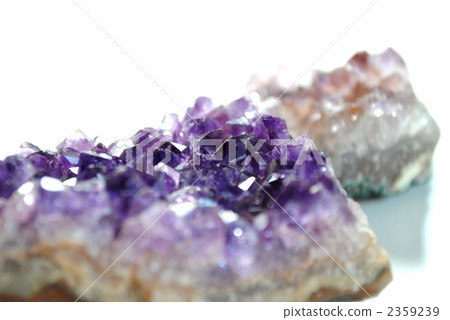 amethyst 2359239