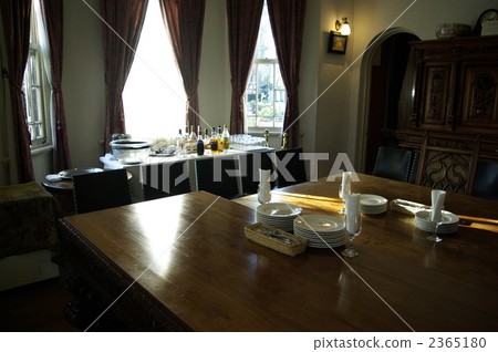 Dining 2365180
