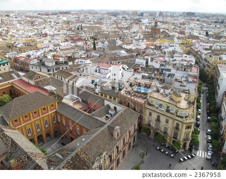 在塞維利亞的吉拉達塔的街道 2367958