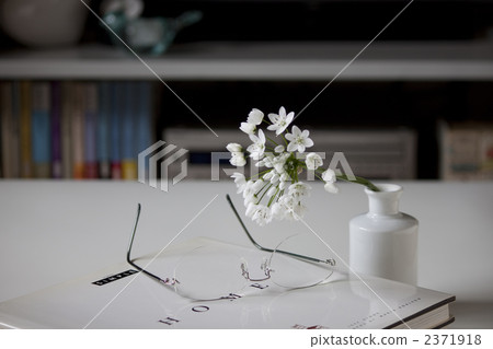 floral arrangement, glass, small flower 2371918