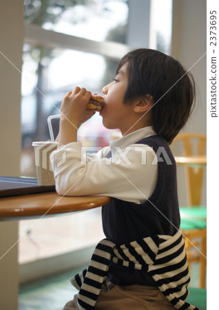 Children who bore a burger Children who bore a burger 2373695