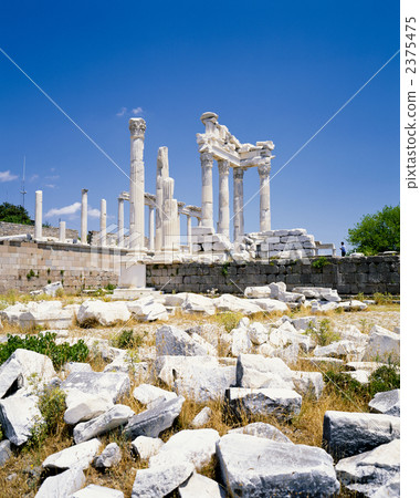 Trajan Temple Bergama 2375475