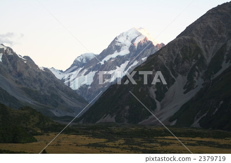 Asahi of New Zealand highest peak Mount Cook Asahi of New Zealand highest peak Mount Cook 2379719