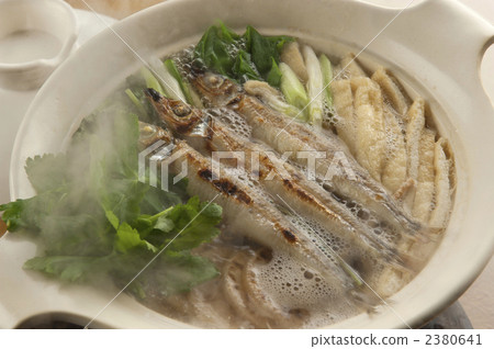 鍋裡煮好的食物 用鍋烹飪 砂鍋 2380641