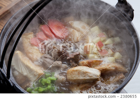 imoni pot, food cooked in a pot, cooking in a pot 2380655