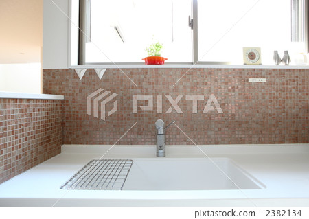 Tiled kitchen 2382134