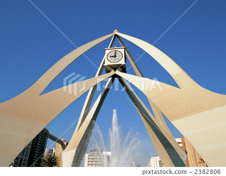 Clock tower in Dubai 2382806