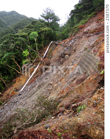 Mudslide - division / collapse - Mudslide - division / collapse - 2387370