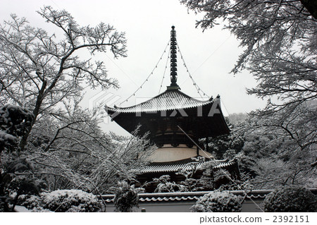 Snow fell for a long time. The large tower of Negori also snow makeup 2392151