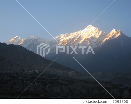 At Nilgiri Jomson 2393808