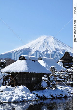 Fuji seen from Oshino Hakkai 2395018