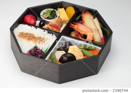 Makunouchi lunch 2396744