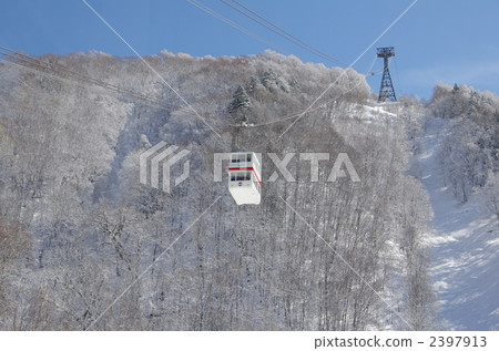 Shinhotaka ropeway snow scene 2397913
