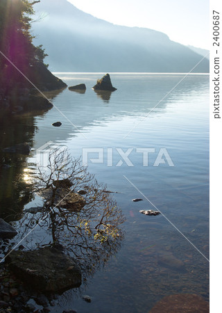 在湖的早晨冬天 在湖的早晨冬天 2400687