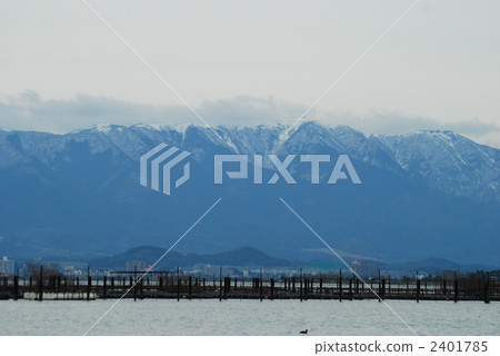 Higa Mt. Hatake where Lake Biwa and snow scenery remain Higa Mt. Hatake where Lake Biwa and snow scenery remain 2401785