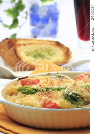 新鮮出爐的焗烤 新鮮出爐的焗烤 2403124