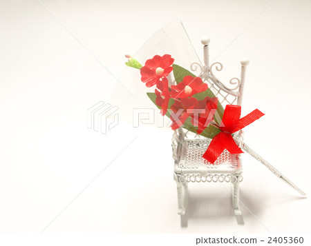 椅子和花束 2405360