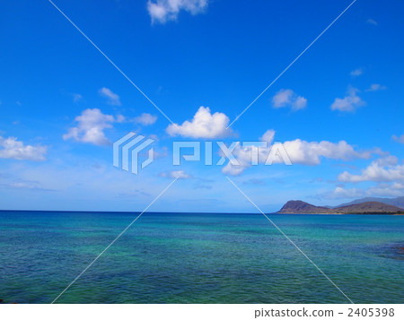 Scenery of Oahu Island Kahe Point (Electric Beach) in Hawaii 2405398