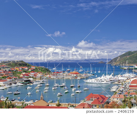 在聖巴特島港口 在聖巴特島港口 2406159