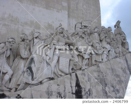 Monument of discovery 2406799