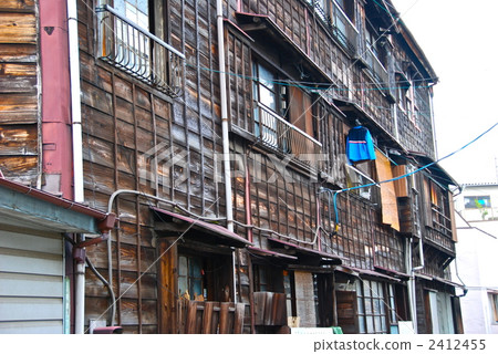 本鄉廳（東京都文京區本鄉6丁目20  -  3） 2412455