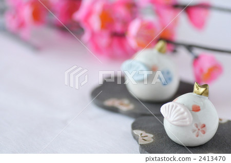 A small hina doll 2413470