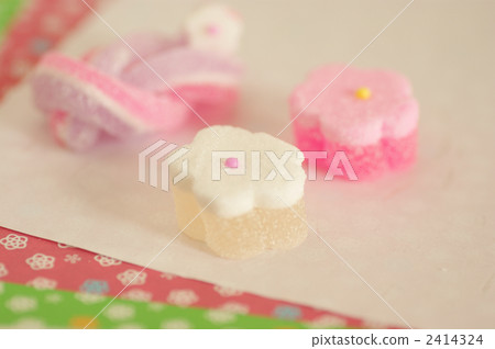 Spring Japanese sweets 2414324