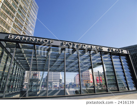 Potsdamer Platz in Berlin 2416139