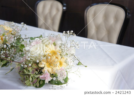 Bride and groom's seat Bride and groom's seat 2421243