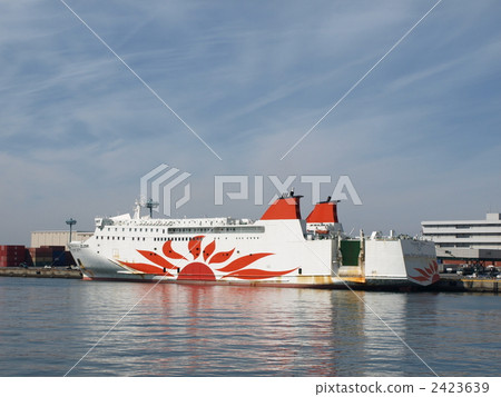 Ferry beside Osaka Minamiko "San Francao" 2423639