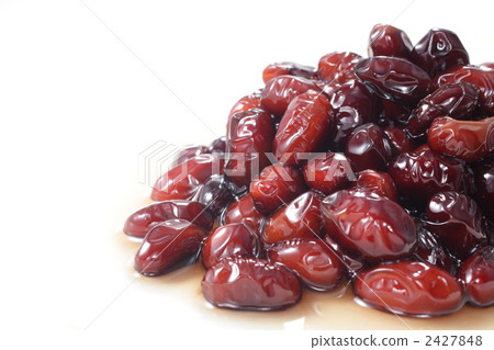 black beans, preserved in syrup, dish simmered in syrup 2427848