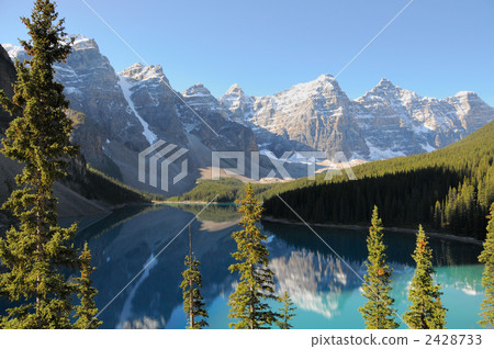 Canadian Rockies 2428733