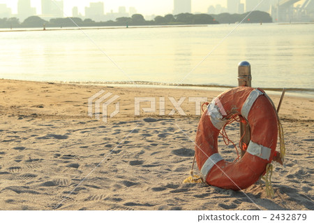 The beach 2432879