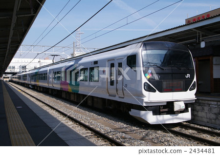 E257系列列車（特快Azusa） - 長野縣松本站 2434481