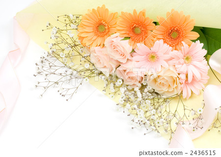 非洲菊和玫瑰花束 2436515