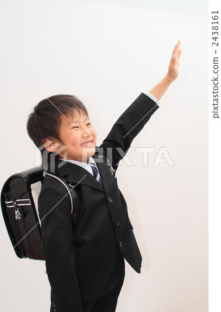 一年級的男孩 一年級的男孩 2438161