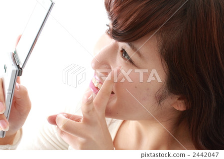 A woman to photograph 2442047