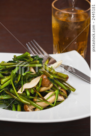 時令蔬菜炒大蒜 時令蔬菜炒大蒜 2445181