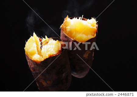 A broken stone pottery 2446871