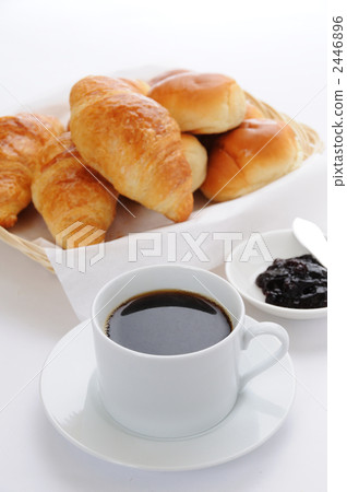 Basketbread and coffee Basketbread and coffee 2446896