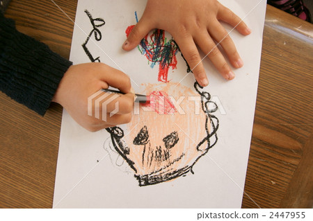 Drawing picture child hand face Drawing picture child hand face 2447955