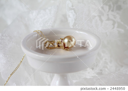 金色珍珠吊墜 2448950