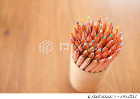 繪畫材料 彩色鉛筆 文具 2452017