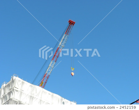 1 crane under construction 1 crane under construction 2452159