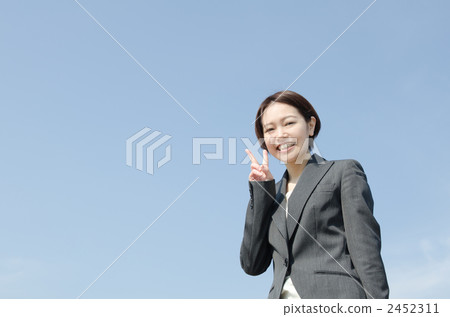 女商人(藍天) 女商人(藍天) 2452311