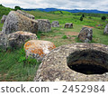 Mysterious vase of Laos · Shaire plain 2452984