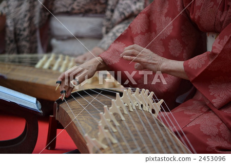 A harp A harp 2453096