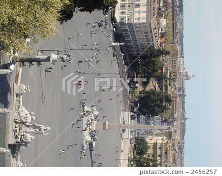 從Pincio山到Piazza del Popolo,觀賞梵蒂岡·垂直構圖 從Pincio山到Piazza del Popolo,觀賞梵蒂岡·垂直構圖 2456257