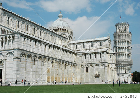 Leaning tower of Pisa Leaning tower of Pisa 2456893